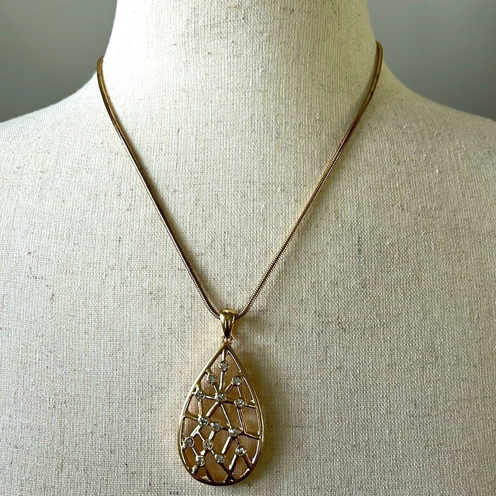 Dana Buchman‎ Gold and White Rhinestone Tear Drop Pendant 16” Snake Chain